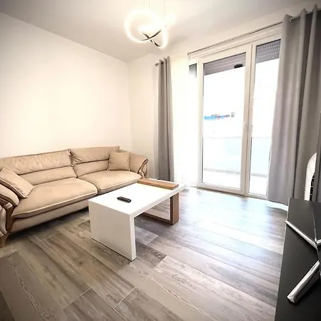 Apartment Marina Sea & City Center